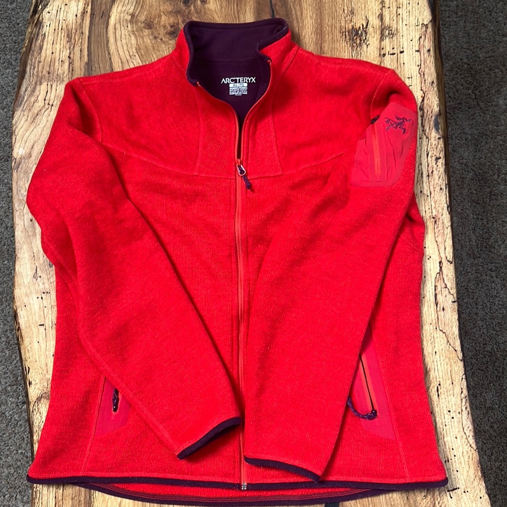 Arcteryx women’s deep orange /red fleece zip jacket sz XL